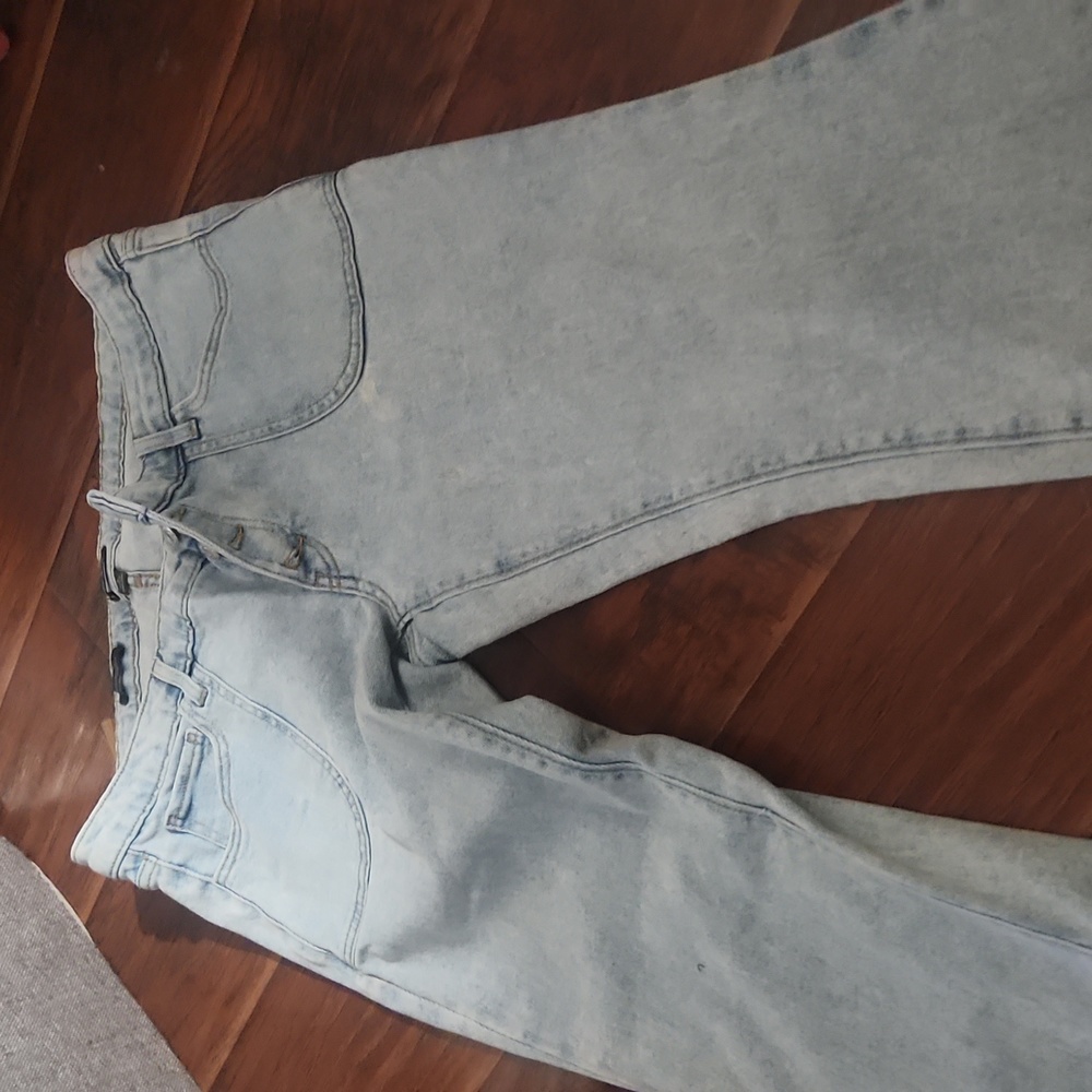 Flair blue jeans cute!